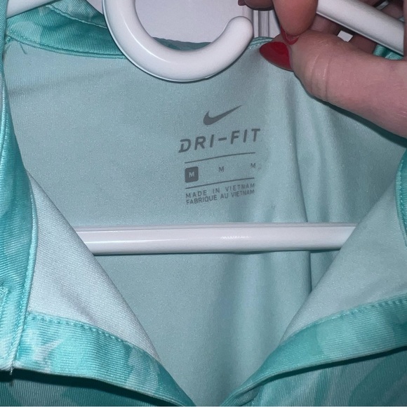 Nike Dri-Fit UV Floral Polo - Picture 3 of 3